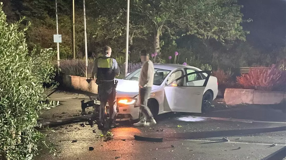POL-GM: 19-jähriger Autofahrer flüchtet vor der Polizei - Bild: presseportal.de
