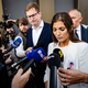 Die Mutter eines Todesopfers will Antworten von den Morettis. - Bild: Jean-Christophe Bott/KEYSTONE/dpa