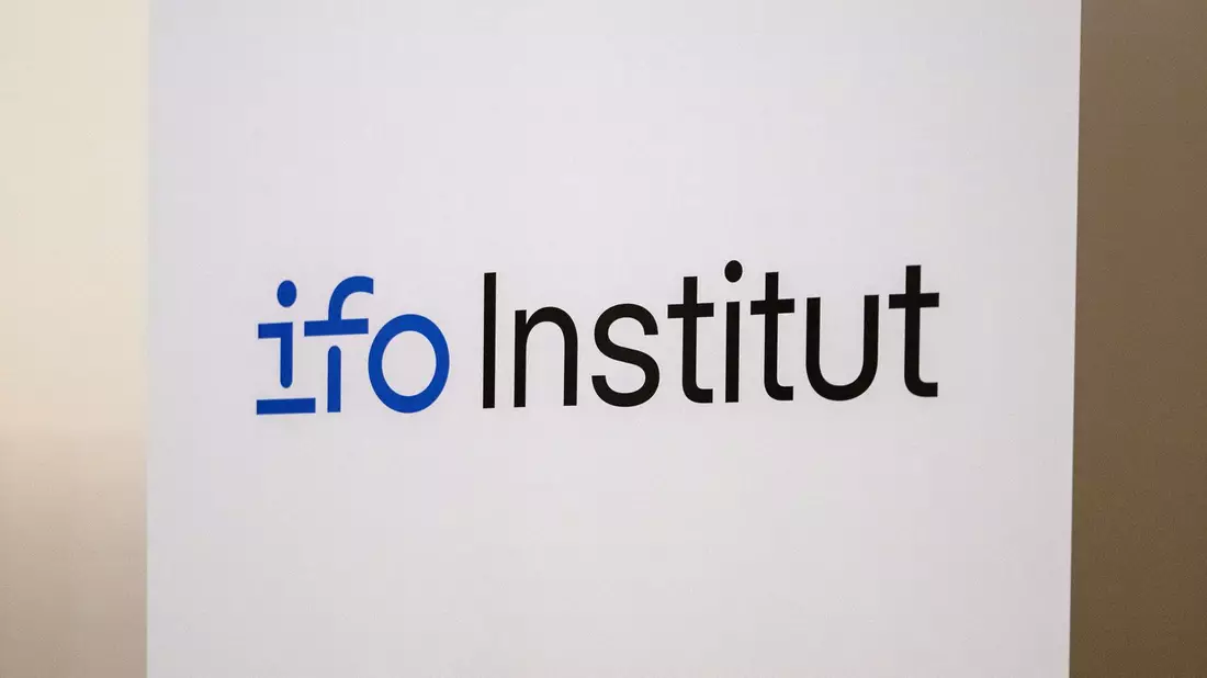 Ein Wirtschaftsaufschwung liegt in weiter Ferne, dementsprechend schwierig ist laut Ifo-Institut die Lage vieler Unternehmen. (Archivbild) - Bild: Leonie Asendorpf/dpa