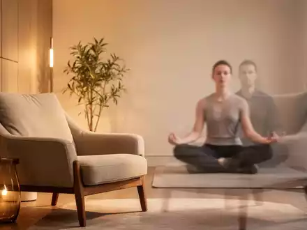 Ein ruhiger Therapieraum mit einem bequemen Sessel und einer meditativen Figur im Hintergrund, die psychische Gesundheit und Wohlbefinden symbolisiert. - Foto: über boerse-global.de