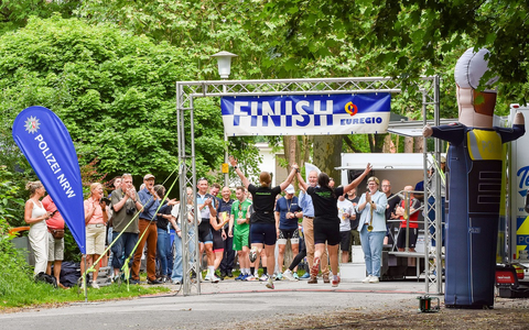 POL-BOR: Euregio - Triathlon 2026 - Sportlicher Ehrgeiz und gelebte Euregio-Partnerschaft - Bild: presseportal.de