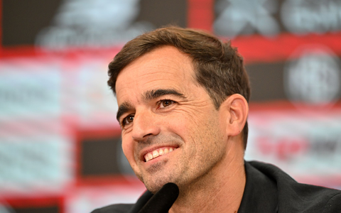 Carles Martinez Novell wurde als neuer Cheftrainer bei Bayer Leverkusen vorgestellt. - Bild: Anke Waelischmiller/dpa