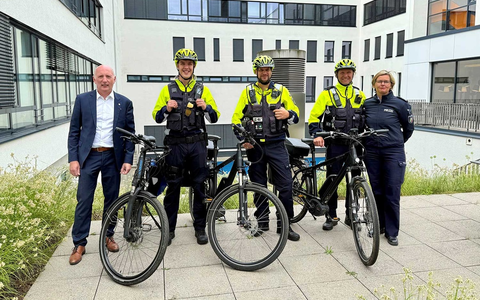 POL-MG: Fahrradstaffel der Polizei Mönchengladbach im Einsatz für Verkehrssicherheit - Bild: presseportal.de