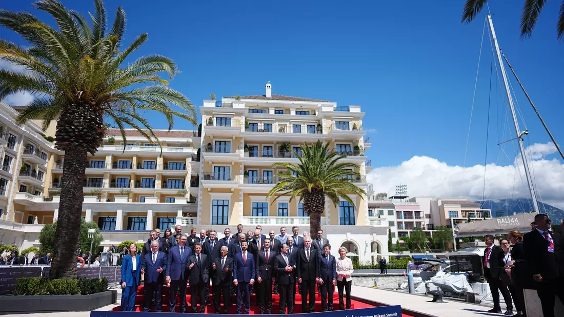 Montenegro richtete zum ersten Mal einen EU-Westbalkan-Gipfel aus - eine große Mehrheit der Staats- und Regierungschefs aus der EU reiste an. - Bild: Kay Nietfeld/dpa