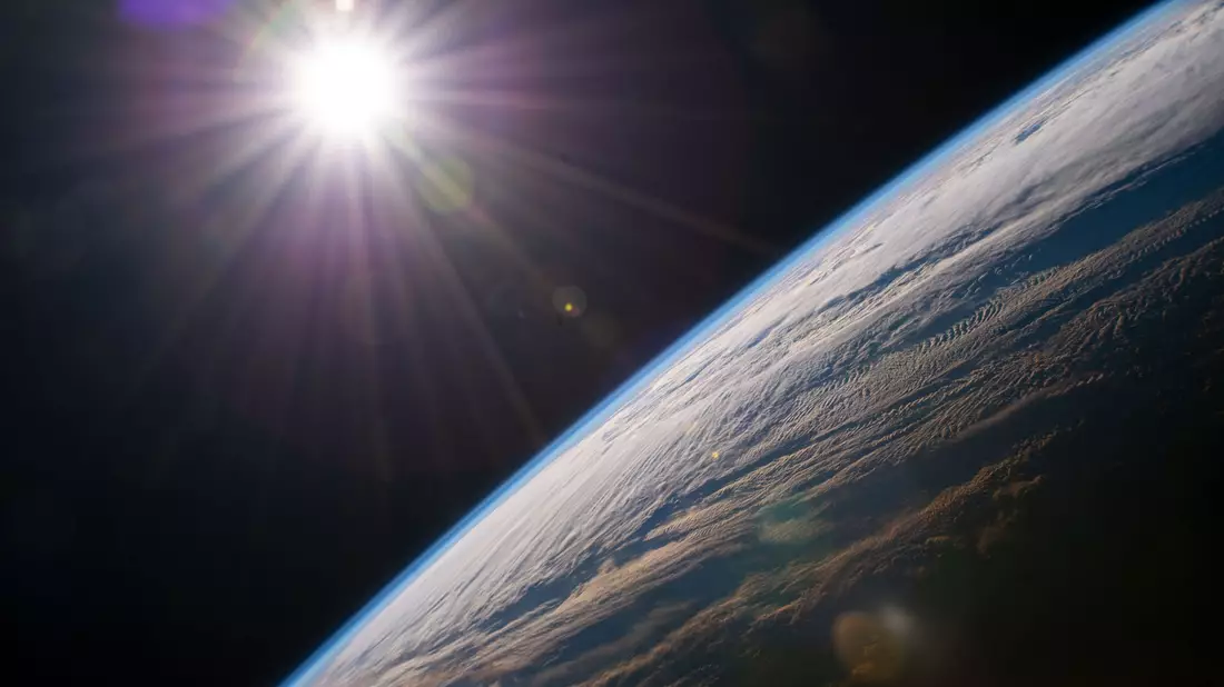 Die SpaceX-Crew und ein Nasa-Astronaut bereiten sich für eine Evakuierung vor. (Archivfoto) - Bild: -/NASA/dpa