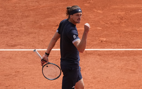 Jubet über einen Punktgewinn: Alexander Zverev. - Bild: Thibault Camus/AP/dpa
