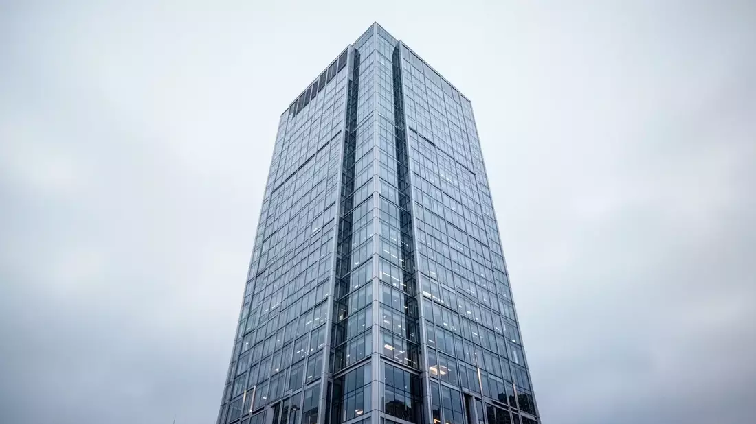 POET Technologies Scales Optical Photonics for AI Data Centers Amid Lawsuits