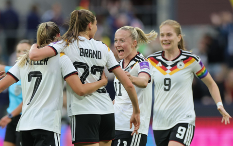 Große Freude: Die deutschen Fußballerinnen fahren zur WM 2027 nach Brasilien. - Foto: Rolf Vennenbernd/dpa