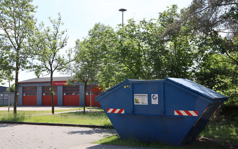 FW Hambühren: Anpassung der Altpapiersammlung am Feuerwehrhaus Hambühren - Bild: presseportal.de