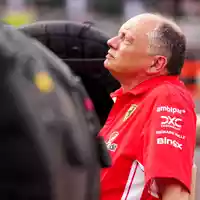 Ferrari-Teamchef Frédéric Vasseur muss in einer Klinik behandelt werden. - Foto: David Davies/PA Wire/dpa