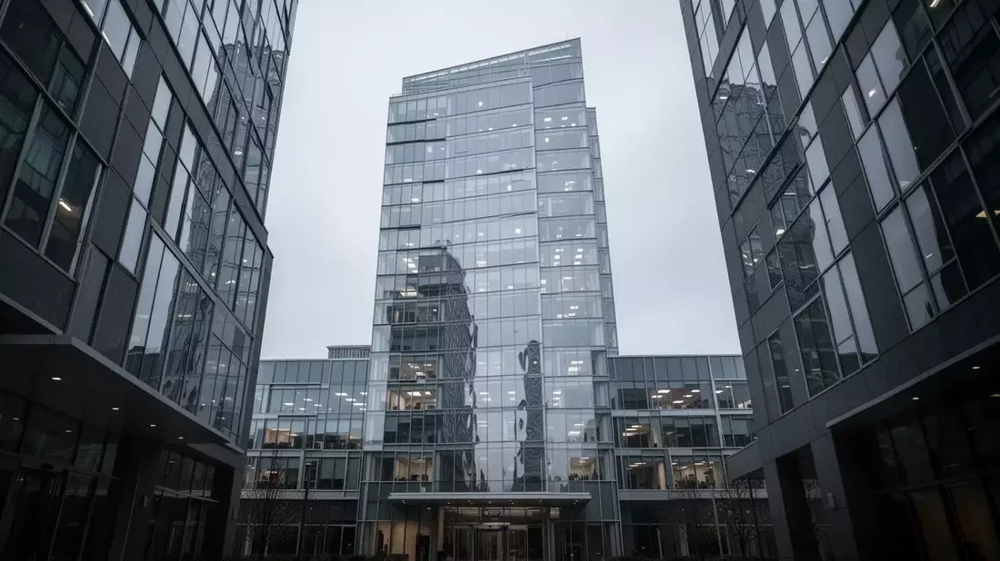Alphabet's Dual Offensive: SpaceX Cloud Deal and $84.75B AI Infrastructure Push