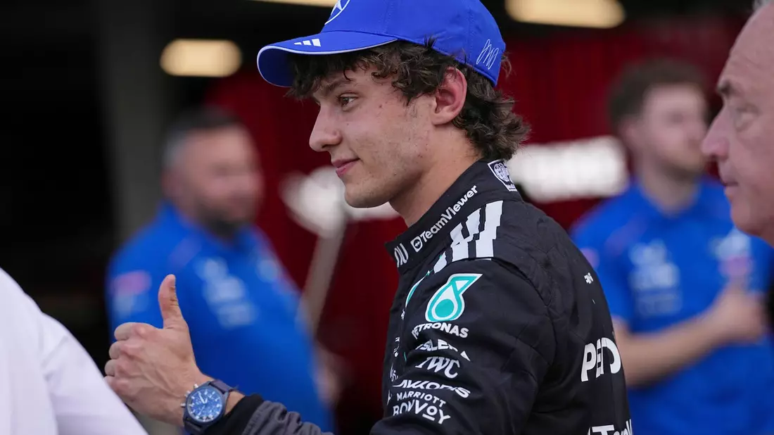 Kimi Antonelli ist auch in Monaco nicht zu stoppen. - Bild: Fatima Shbair/AP/dpa