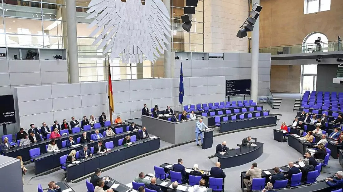 Verfassungsschützer für Prüfung der Geheimschutzpraxis im Bundestag