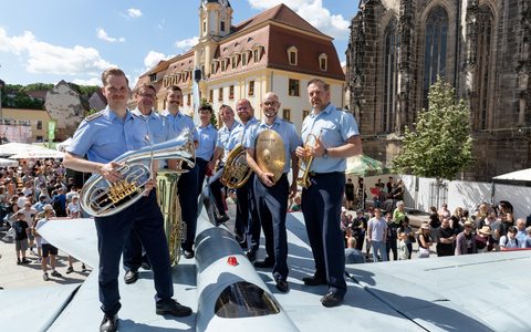 Tag der Bundeswehr 2026: Unterstützungsbereich zieht positive Bilanz in Höxter und Weißenfels - Bild: presseportal.de