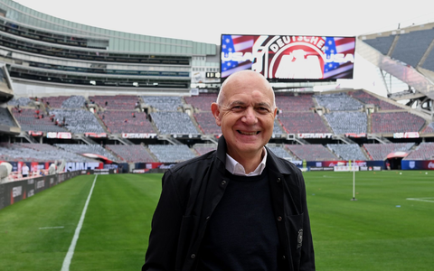DFB-Chef Bernd Neuendorf glaubt auch nach dem Karl-Aus an die deutsche Mannschaft.  - Bild: Federico Gambarini/dpa