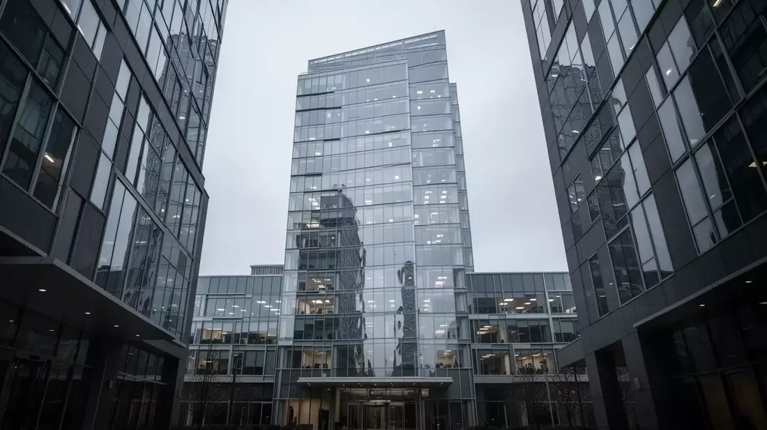 Alphabet cierra ampliación de capital histórica de 84.750 millones para IA