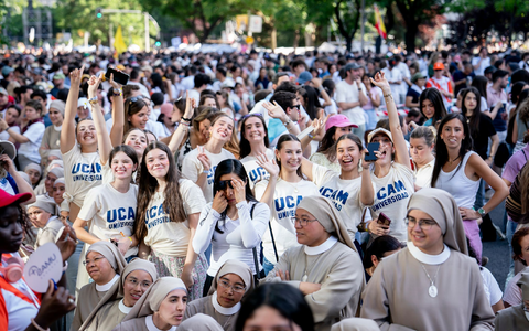 An einer Jugend-Vigilie mit dem Papst in Madrid nahmen Schätzungen zufolge bis zu 600.000 junge Menschen teil. - Bild: A. Pérez Meca/EUROPA PRESS/dpa