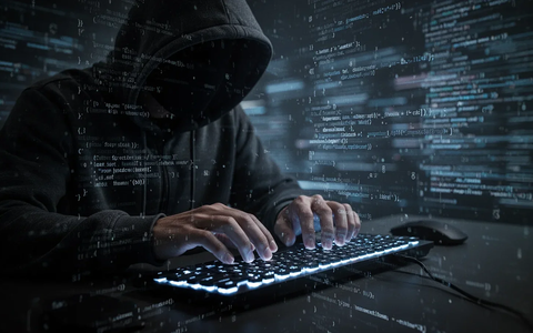 UNC3753: Telefon-Trick und Fernwartung für Datenraub bei US-Kanzleien