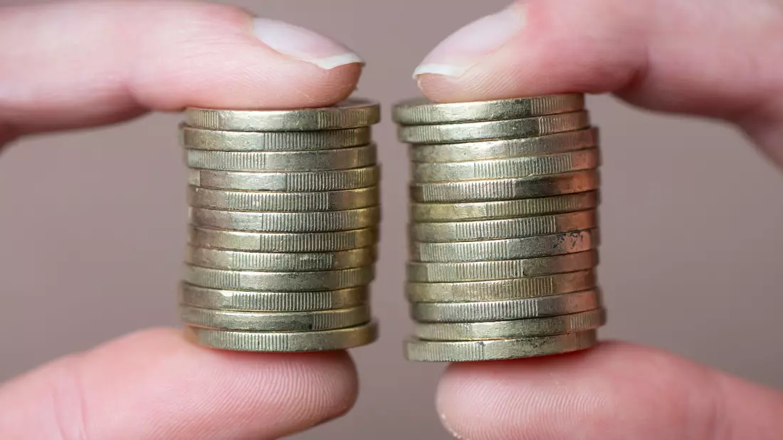 Welches Gehalt bekommt mein Kollege mit den gleichen Aufgaben? (Symbolbild) - Bild: Sebastian Kahnert/dpa