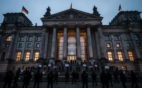 Germany Misses EU Pay Transparency Deadline: Legal Fallout and Employee Rights Surge
