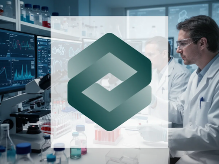 Wissenschaftler in einem Labor, die Daten auf Bildschirmen beobachten und Reagenzgläser halten, symbolisieren pharmazeutische Forschung. - Foto: über boerse-global.de