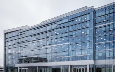 SAP Stock Recovery at Crucial Resistance: AI Push, €3.5B Bond, and Key Earnings Ahead