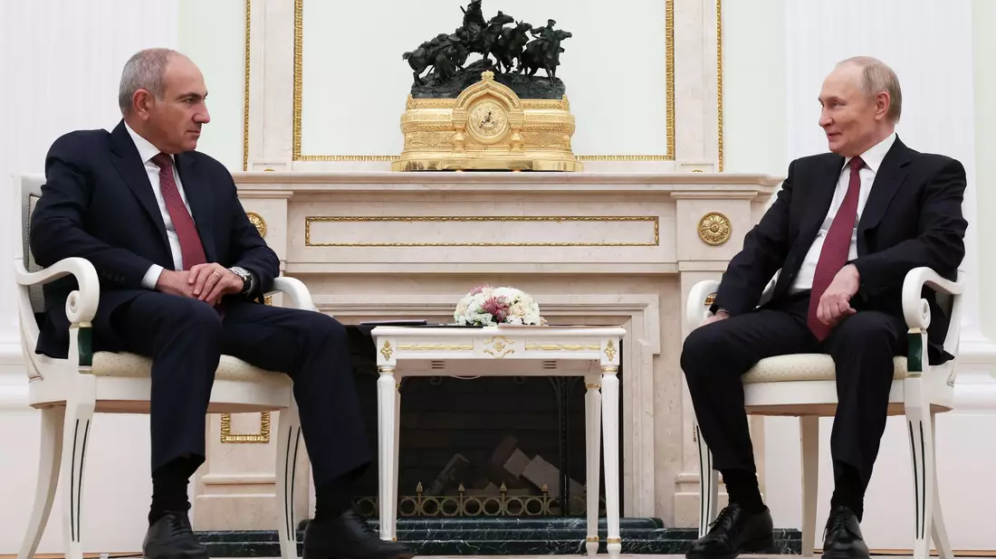 Die Wahl dürfte auch über Russlands weiteren Einfluss auf das Land im Südkaukasus entscheiden. (Archivbild)  - Bild: Ramil Sitdikov/Pool Reuters/dpa