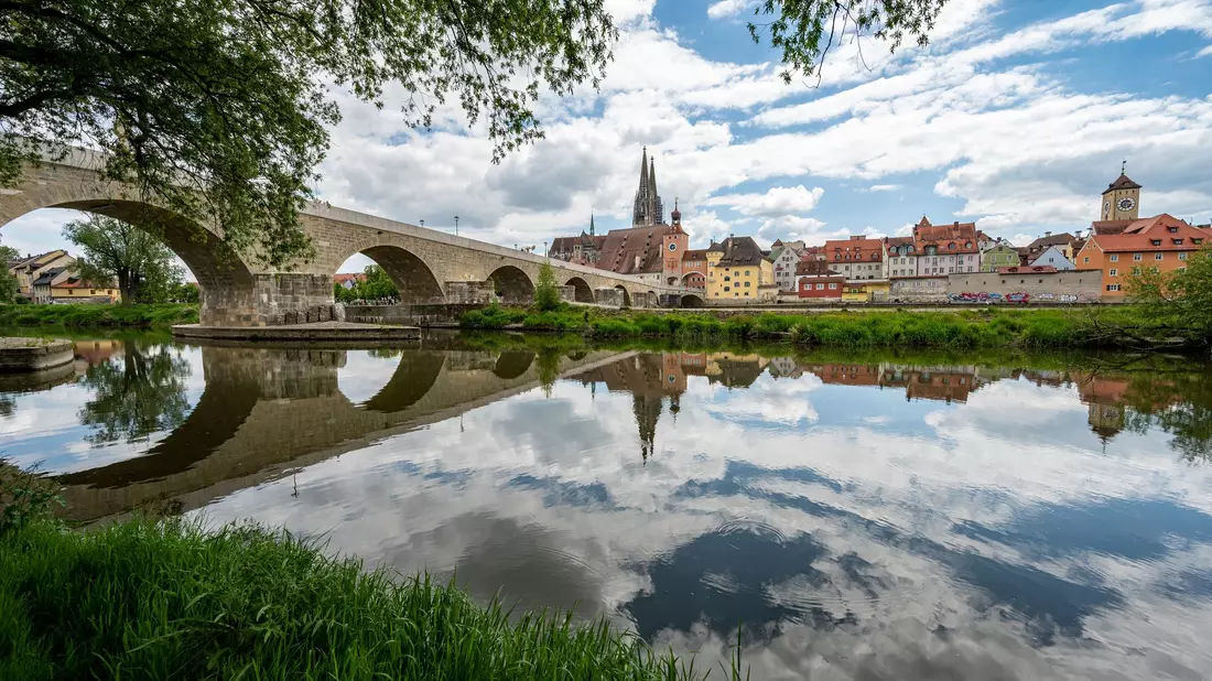 Seit 2006 ist Regensburg Unesco-Welterbe. (Archivbild) - Bild: Armin Weigel/dpa