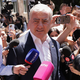 Der Chef der prorussischen Oppositionspartei Starkes Armenien Karapetjan klagt über die Verfolgung seiner Anhänger.  - Bild: Anthony Pizzoferrato/AP/dpa