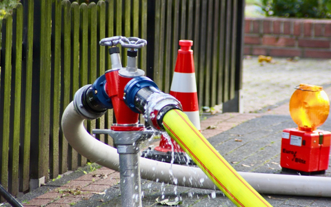 FW Hünxe: Vermeintlicher Wasserrohrbruch in Hünxe - Bild: presseportal.de
