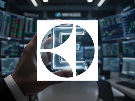 Eine Hand hält ein stilisiertes 'Recht'-Symbol vor dem unscharfen Hintergrund eines geschäftigen Handelsraums, der Dringlichkeit vermittelt. - Foto: über boerse-global.de