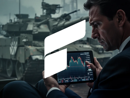 Ein besorgter Investor betrachtet ein Tablet mit fallenden Aktienkursen vor einem unscharfen Hintergrund von Industriemaschinen. - Foto: über boerse-global.de
