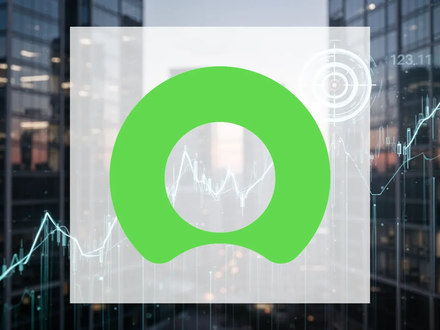Ein stilisierter, aufwärts gerichteter Aktienchart mit einem Zielindikator, der über verschwommenen modernen Bürogebäuden liegt. - Foto: über boerse-global.de