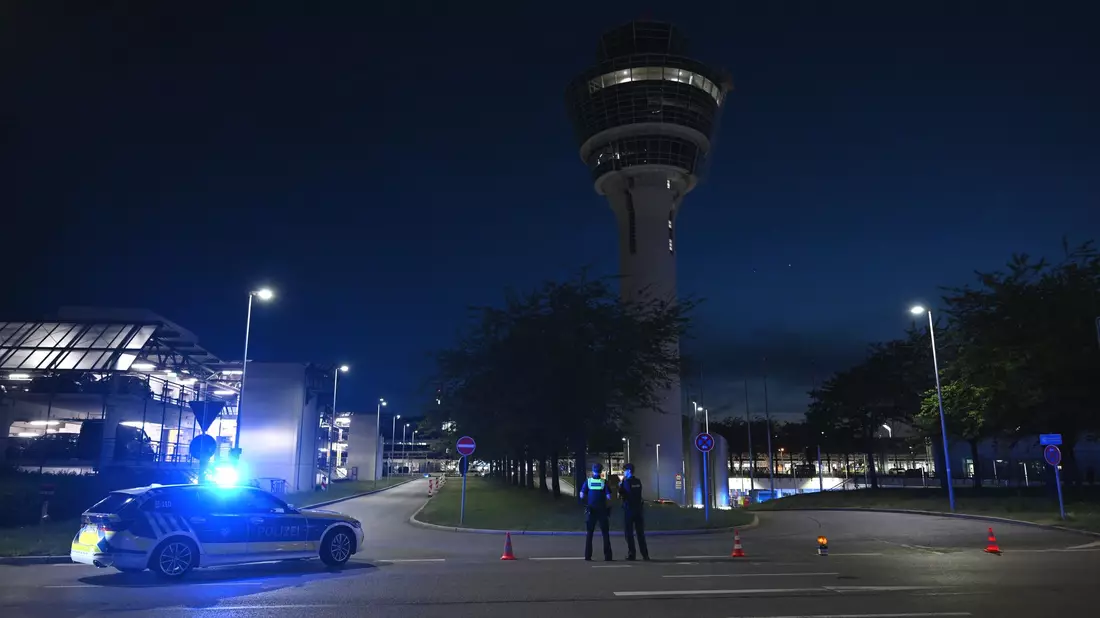 Ein technisches Bauteil konnte als Ursache für den Alarm gefunden werden. - Bild: Sven Hoppe/dpa