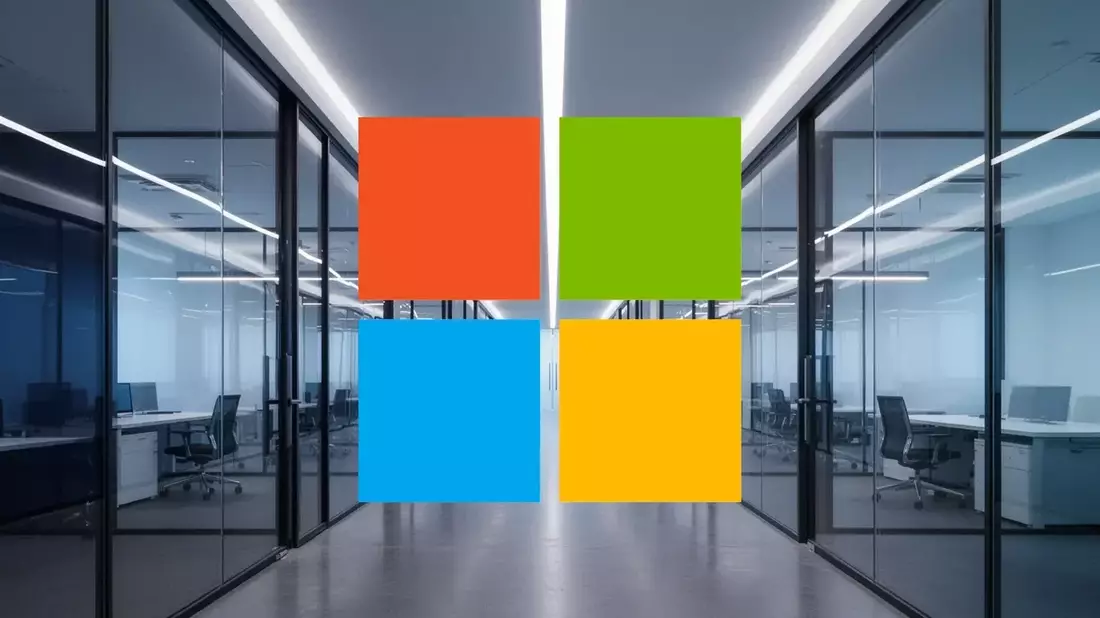 Microsoft Stock Under Pressure: Director Exit and Azure Activism Cloud Strong Cloud Revenue