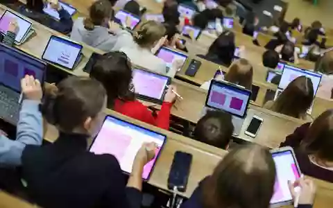 EY-Umfrage: Jobsicherheit bei Studierenden besonders wichtig. (Symbolbild) - Bild: Jan Woitas/dpa