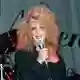In den 80er Jahren hatte Bonnie Tyler große Hits und eine blonde Lockenmähne. (Archivbild) - Bild: picture alliance / dpa
