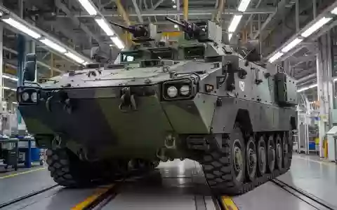 Rheinmetall Stock Down 25% Despite €6.7B Orders, Defense Pivot