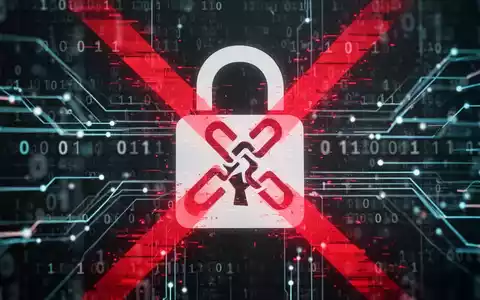 Digital padlock with a broken chain link, overlaid on binary code and network lines, symbolizing a security bypass. - Foto: über boerse-global.de