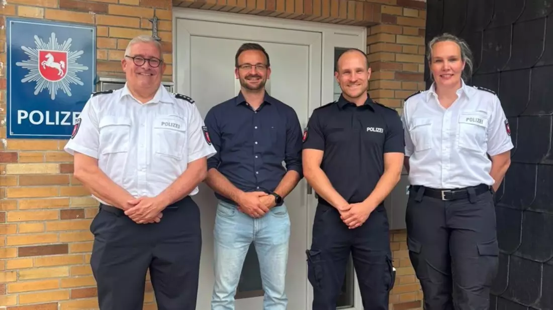 POL-WOB: Führungswechsel im der Polizeistation Lehre - Ivo Degenhardt ist neuer Stationsleiter - Bild: presseportal.de