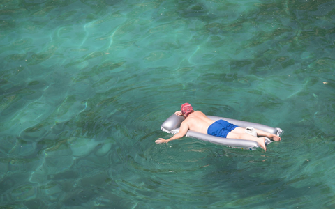 Urlaub in Nordmazedonien ist halb so teuer wie in Deutschland. (Symbolbild) - Foto: Clara Margais/dpa