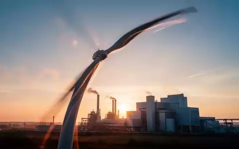 Siemens Energy: Correction and Buybacks Collide as Analysts Target €225 on Grid and AI Demand - AD HOC NEWS