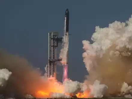 Wird der Börsengang von SpaceX so spektakulär wie der Start einer «Starship»-Rakete? - Foto: Eric Gay/AP/dpa
