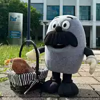 hr-Maskottchen Onkel Otto tourt vom 10. Juni an 80 Tage durch Hessen - Foto: presseportal.de