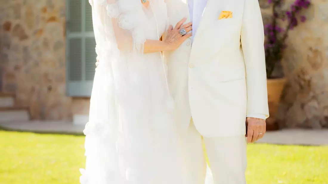 Gabriela und Wolfgang Porsche feiern ihre Hochzeit auf Mallorca.  - Bild: Privat/dpa