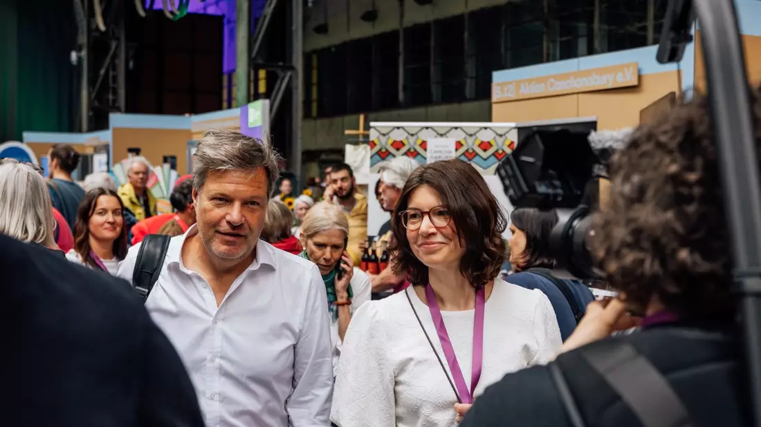 GLS Bank und Stadt Bochum bringen Tausende in der Jahrhunderthalle zusammen / 13.000 Menschen feierten ein Gutes Morgen - Bild: presseportal.de