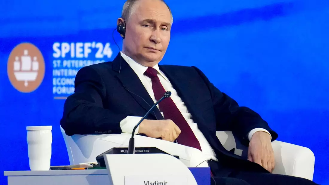  Die Ukraine begehe derzeit «terroristische Verbrechen», findet Kreml-Chef Wladimir Putin. (Archivbild) - Bild: Alexander Zholobov/Pool Sputnik Kremlin/AP/dpa