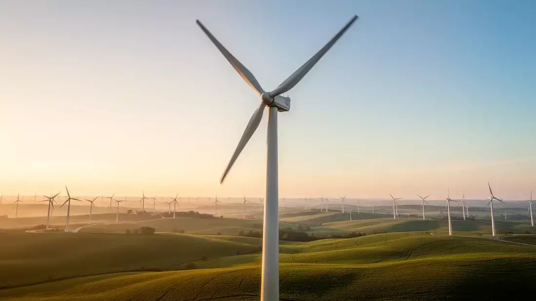 Siemens Energy Stock Rebounds 2% as Record Backlog and Data Center Demand Drive Long-Term Outlook