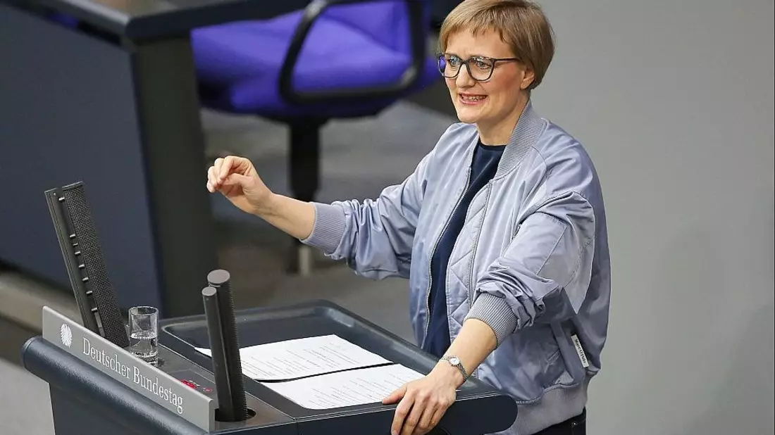 Grünen-Chefin wirft Regierung Versagen bei FCAS vor