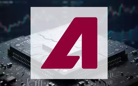 Nahaufnahme eines beschädigten Mikrochips mit unscharfen Börsencharts im Hintergrund, der einen Marktschock symbolisiert. - Foto: über boerse-global.de